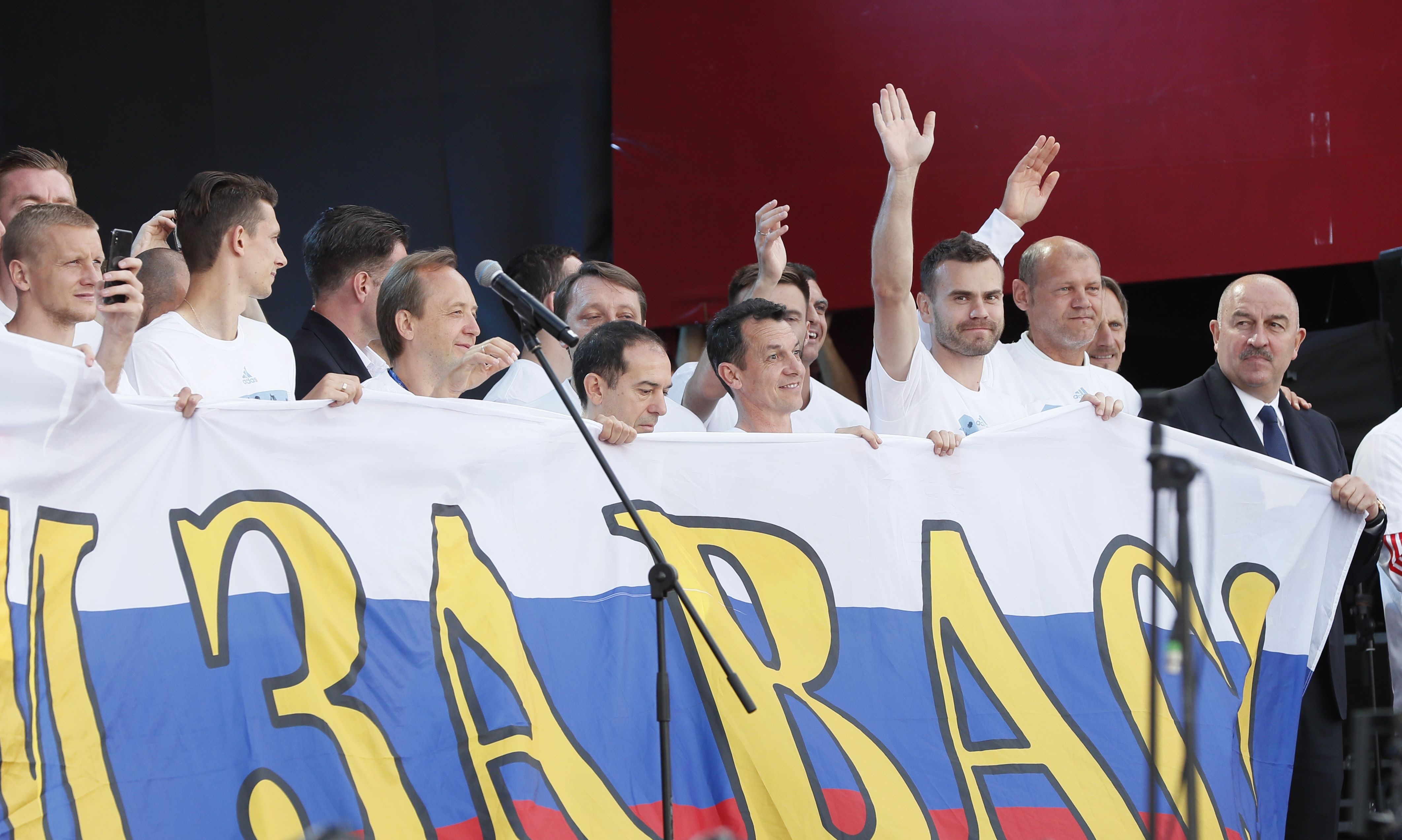 Tuyen Nga duoc chao don nhu nguoi hung du thua Croatia anh 7