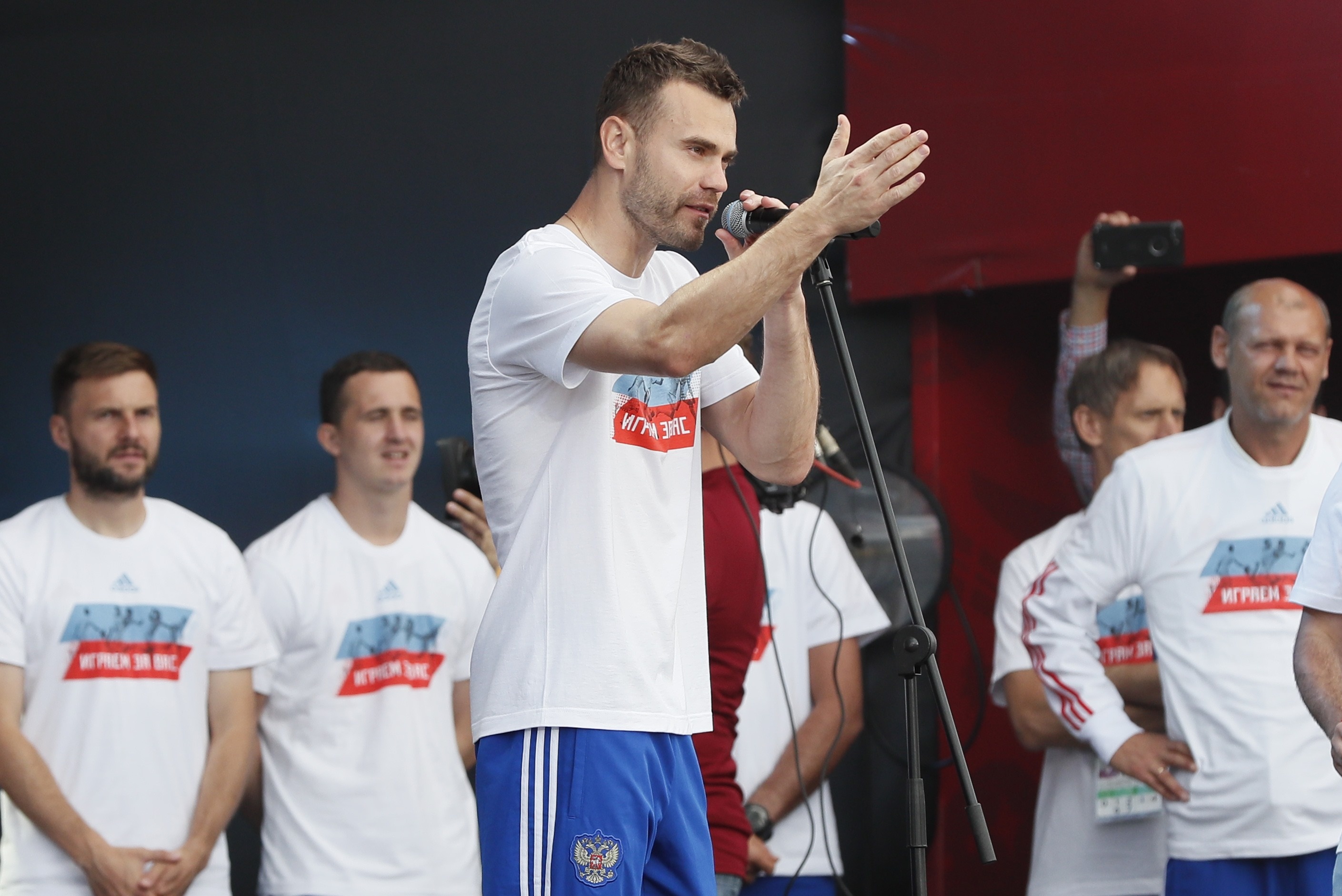 Tuyen Nga duoc chao don nhu nguoi hung du thua Croatia anh 8