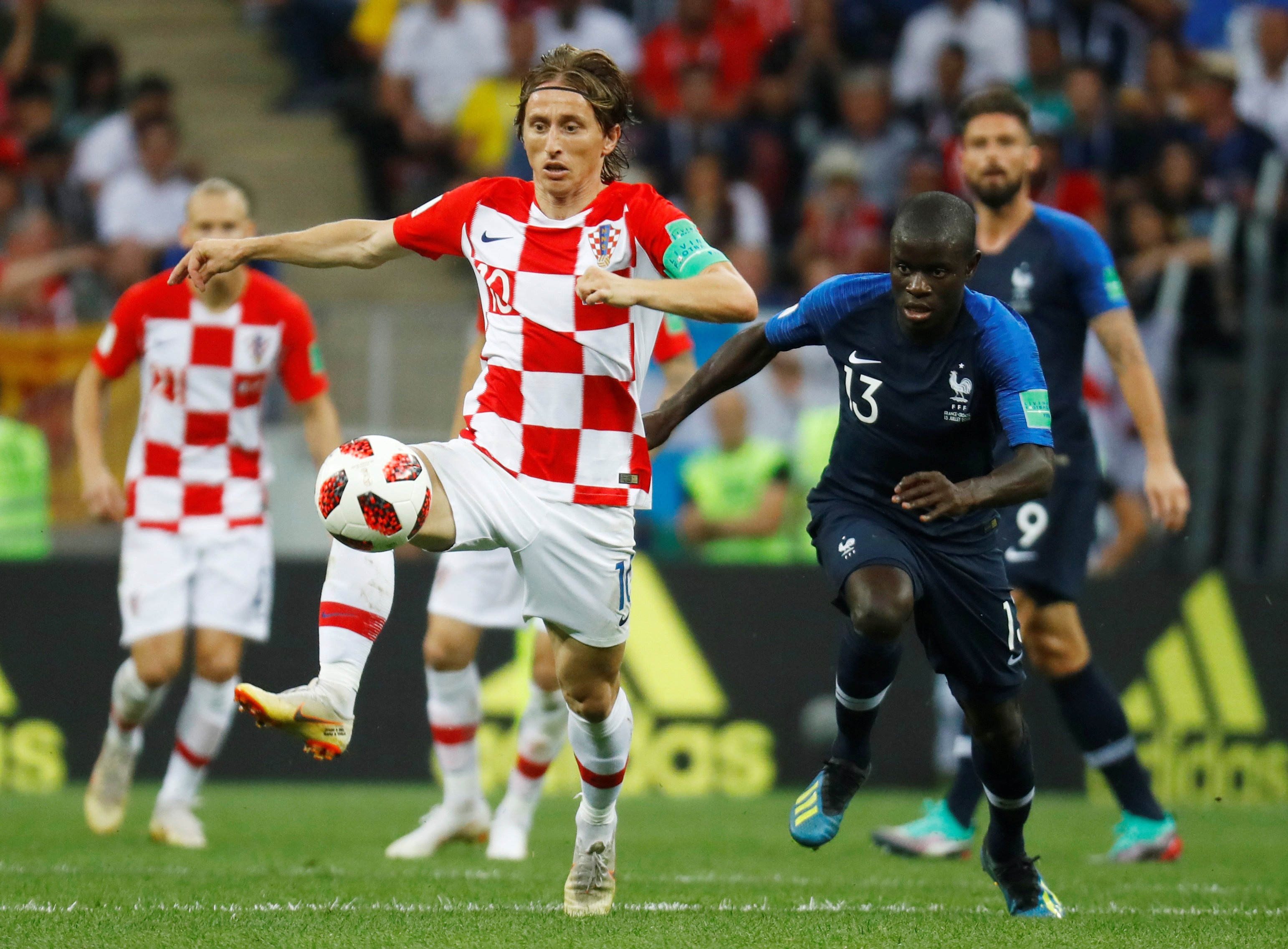 Nhin Croatia,  con ai dam coi thuong Modric va dong doi anh 3