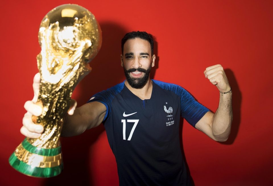 Chuyen chua biet ve 'than may man' Adil Rami cua tuyen Phap anh 3