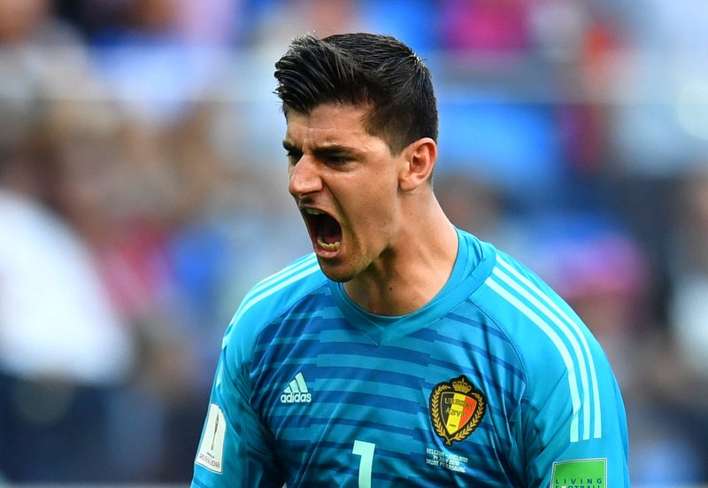 Thibaut Courtois khien cuoc chien thu mon o Real Madrid nong bong anh 3