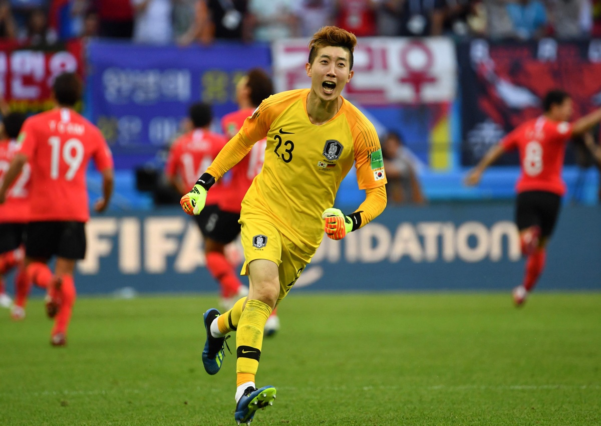 Thủ môn Hàn Quốc tiễn tuyển Đức khỏi World Cup hứa hẹn khuấy đảo ASIAD ảnh 3 Thu mon Han Quoc tien tuyen Duc khoi World Cup hua hen khuay dao ASIAD anh 3