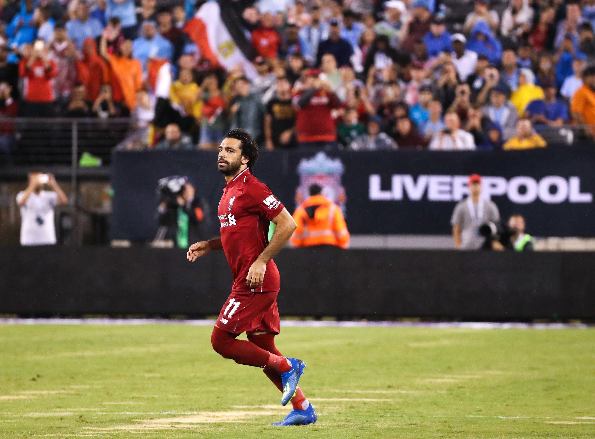 Cản Man City, giờ chỉ có chiếc xe đua Liverpool ảnh 2 Can Man City, gio chi co chiec xe dua Liverpool anh 2