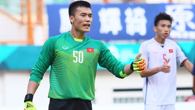 HLV Steve Darby: 'Danh bai Nhat la chien cong to lon cua Viet Nam' hinh anh