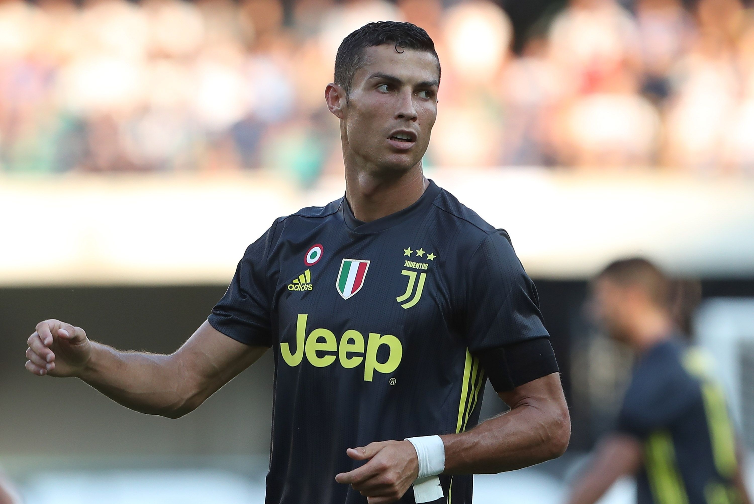 Cristiano Ronaldo - nha vua van me di san hinh anh