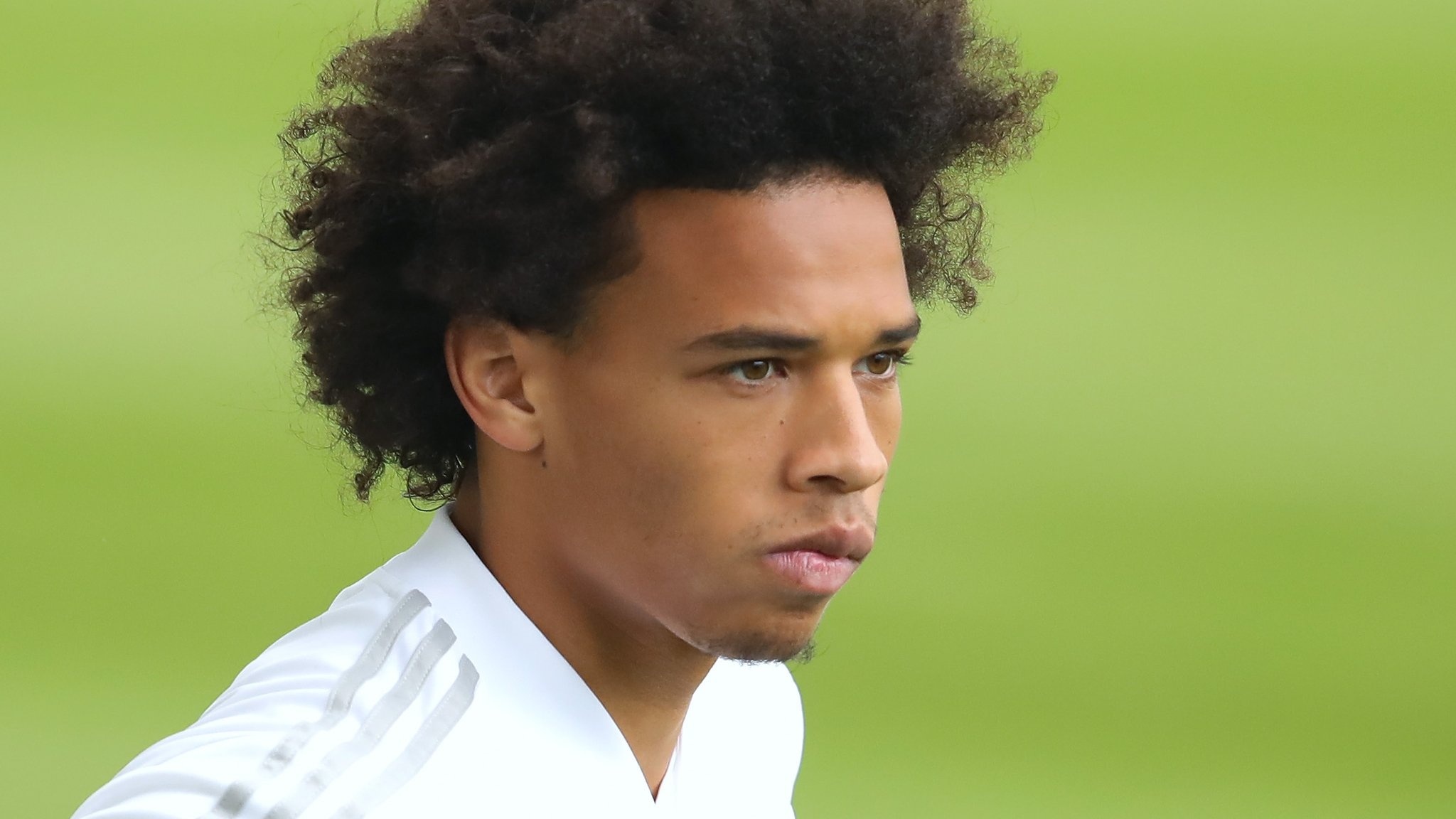 Leroy Sane chua thanh sieu sao da mac benh sao? hinh anh