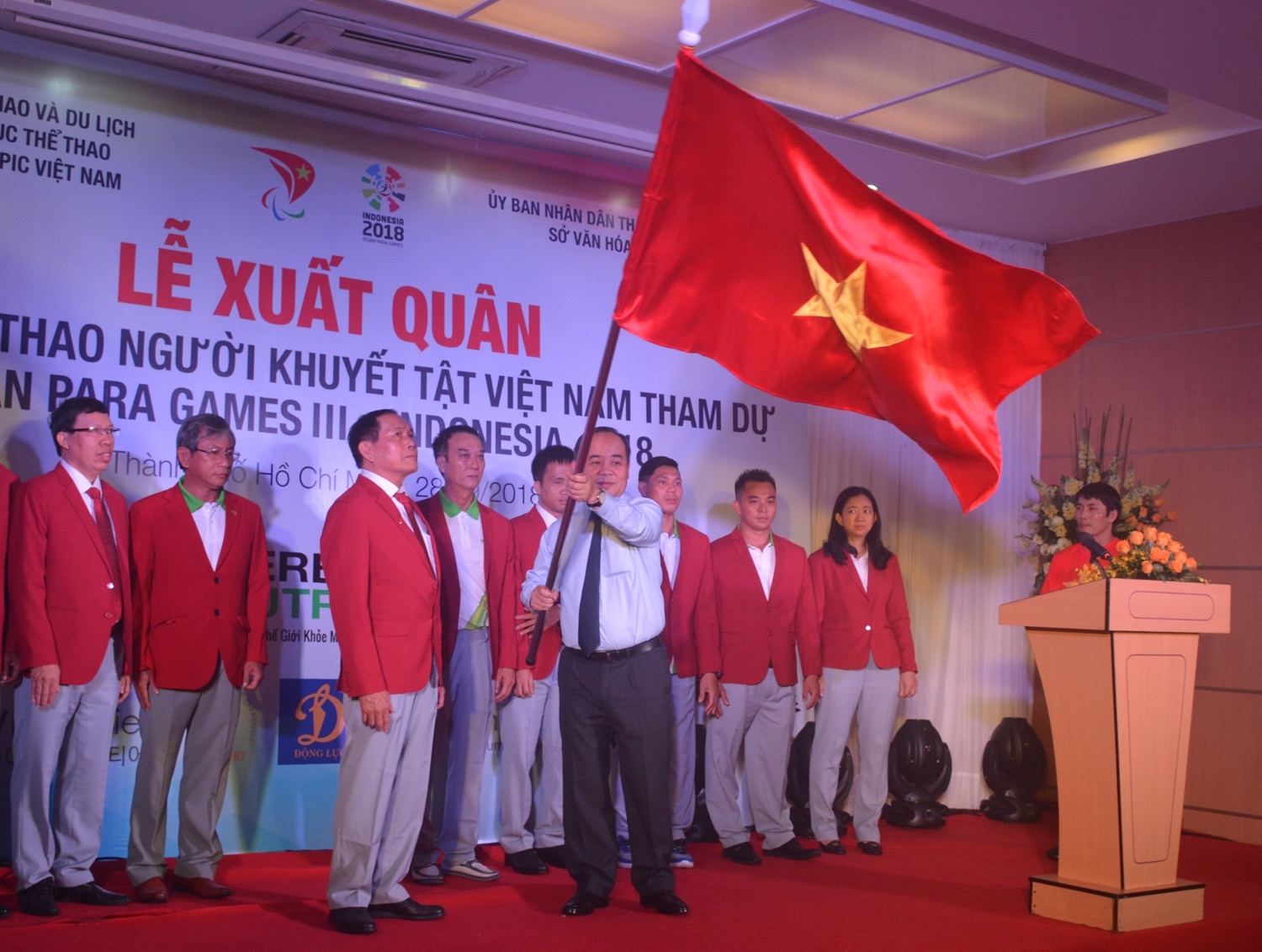 Do cu Le Van Cong anh 2