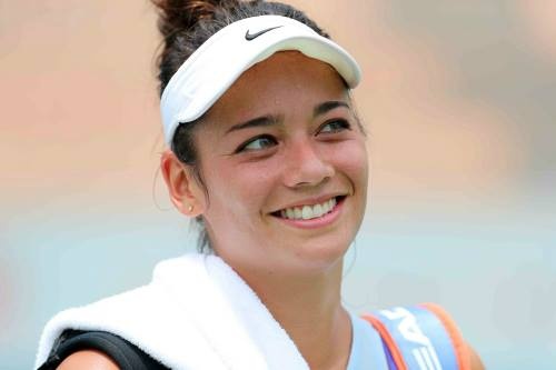 'Bong hong lai' Alize Lim doat cu dup tai giai tennis VTF Pro Tour 4 hinh anh