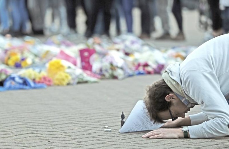 Chủ tịch Leicester ảnh 1 Chu tich Leicester anh 1