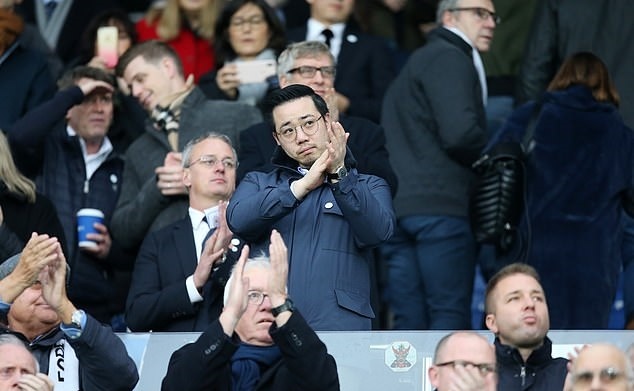 Co dong vien Watford tri an co Chu tich Leicester Vichai hinh anh