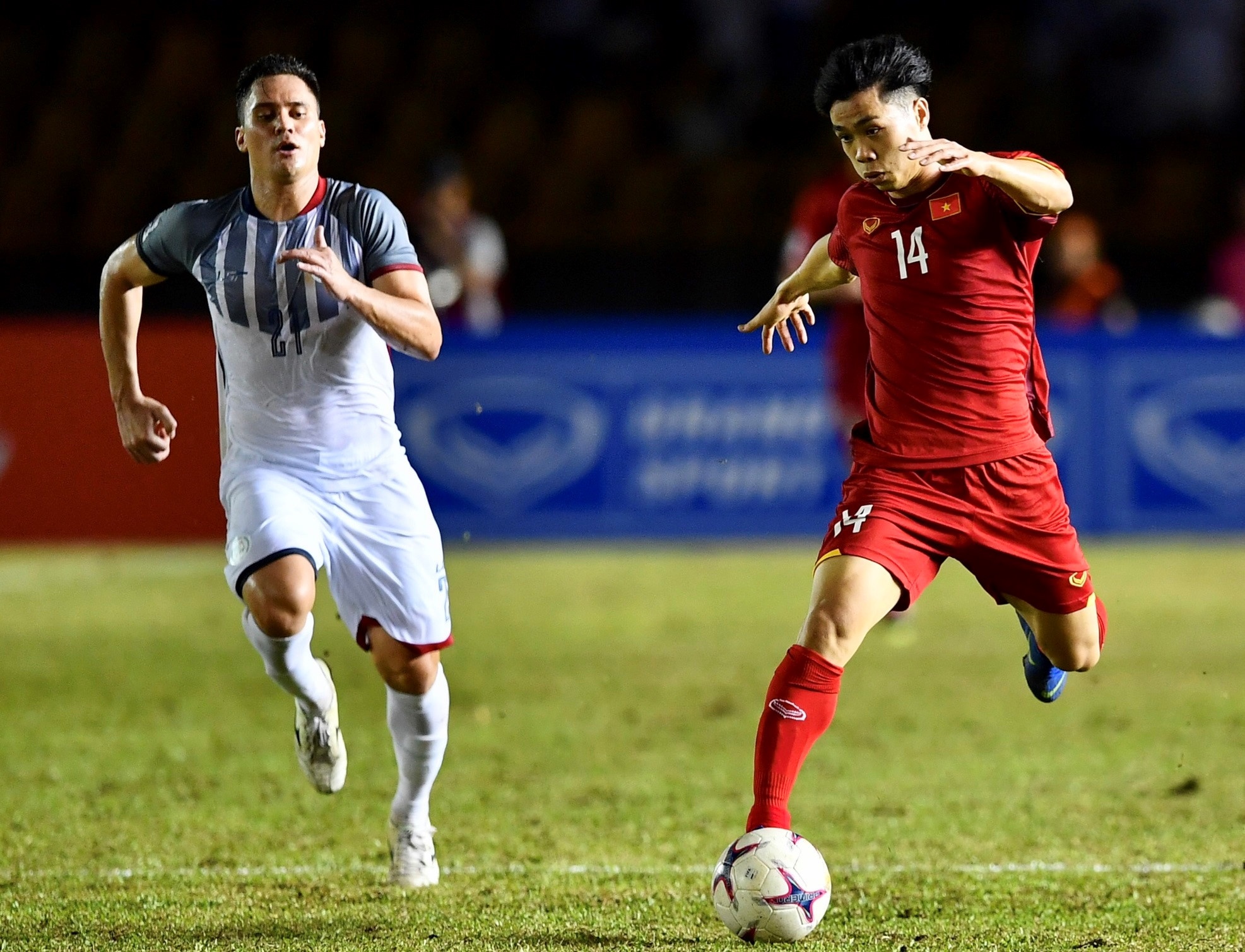 Cong Phuong va hang thu tuyen Viet Nam co dang bi chi trich? hinh anh