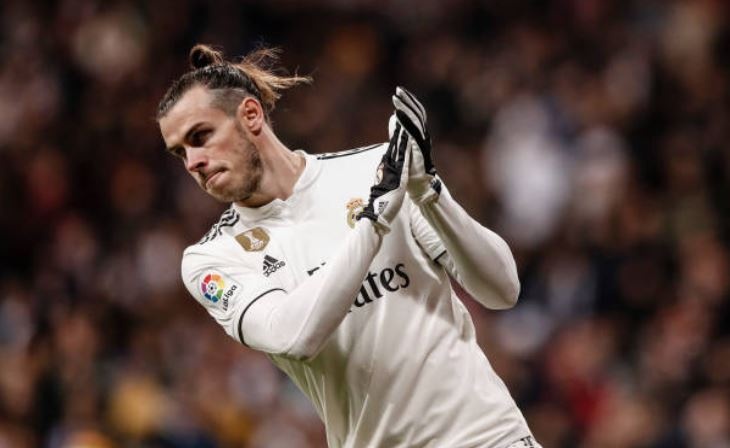 Thang toi thieu doi bet bang, Real tro lai top 4 La Liga hinh anh