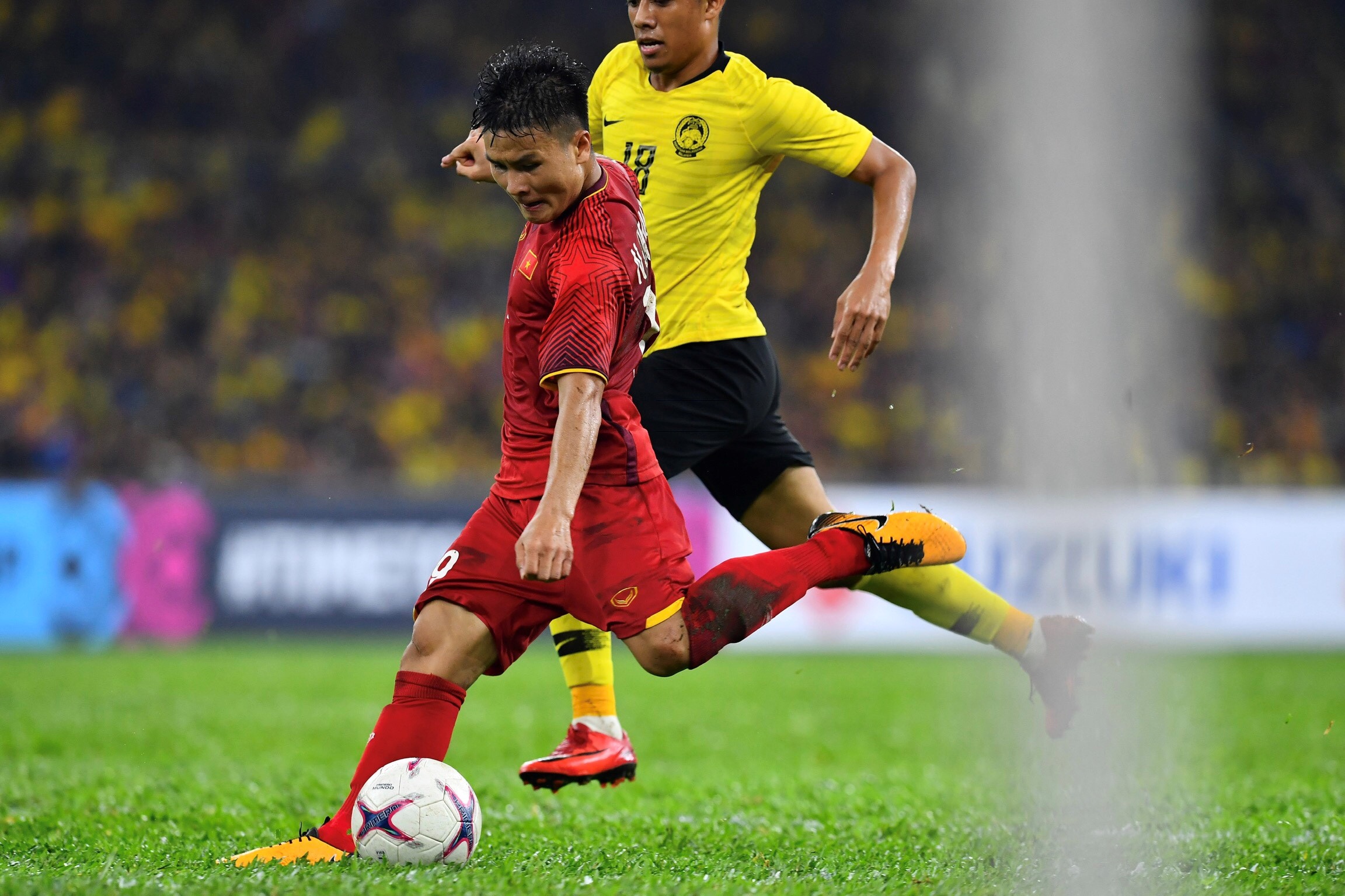 HLV Darby: 'Su nhan nai va than kinh thep se mang cup ve cho Viet Nam' hinh anh