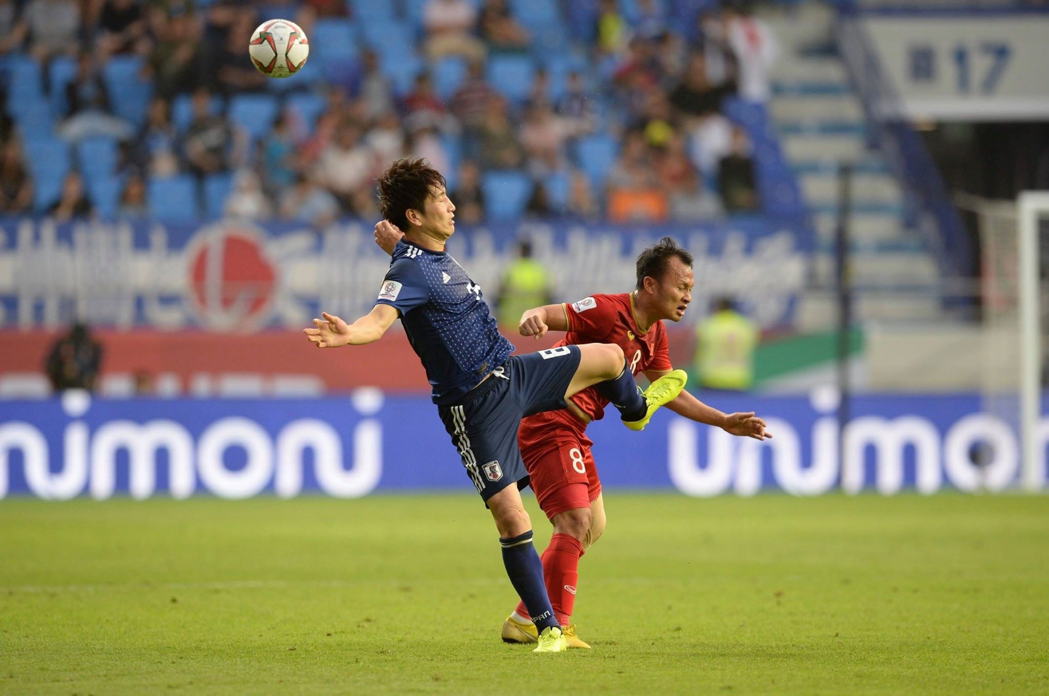 HLV Darby: 'Phai khen su ngoan cuong cua cau thu Viet Nam' hinh anh