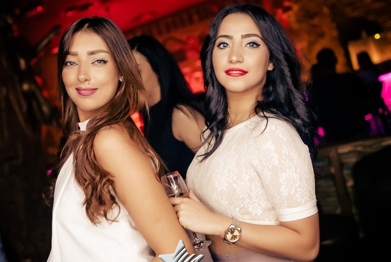 Nghi van cau thu Iraq tron di hop dem tai Asian Cup hinh anh