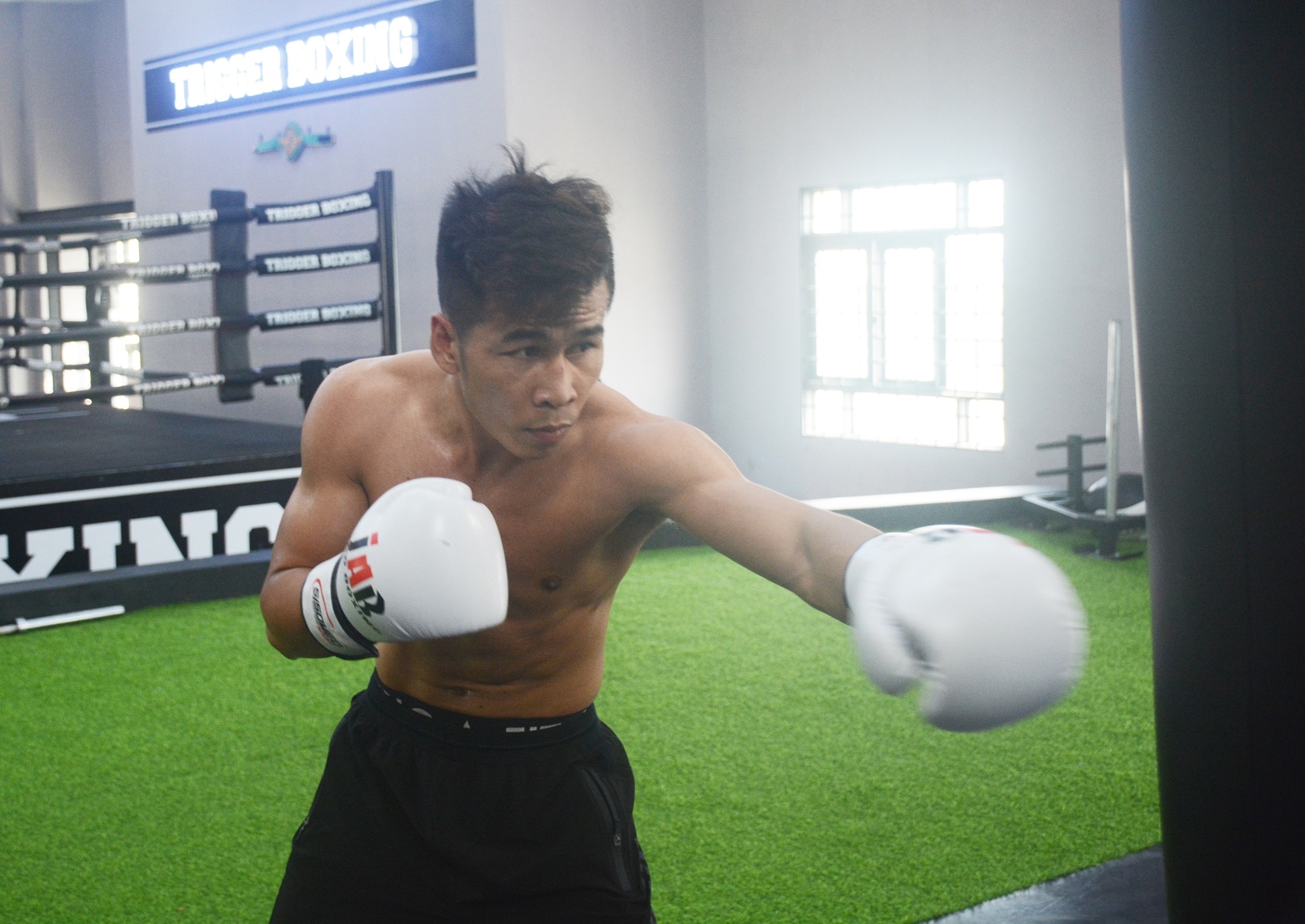 Ngoi sao Tran Van Thao tich cuc tap luyen trong Tet hinh anh