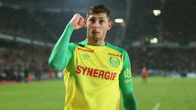 'Emiliano Sala bi buoc phai len chiec may bay xau so' hinh anh