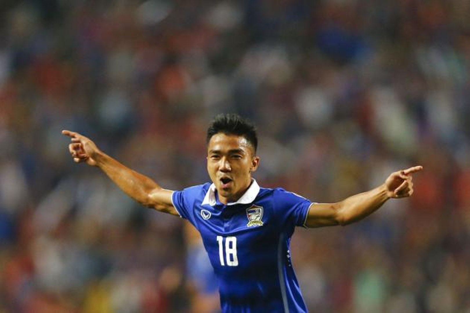 Chanathip Songkrasin rat hay, con Cong Phuong cung dang xem hinh anh