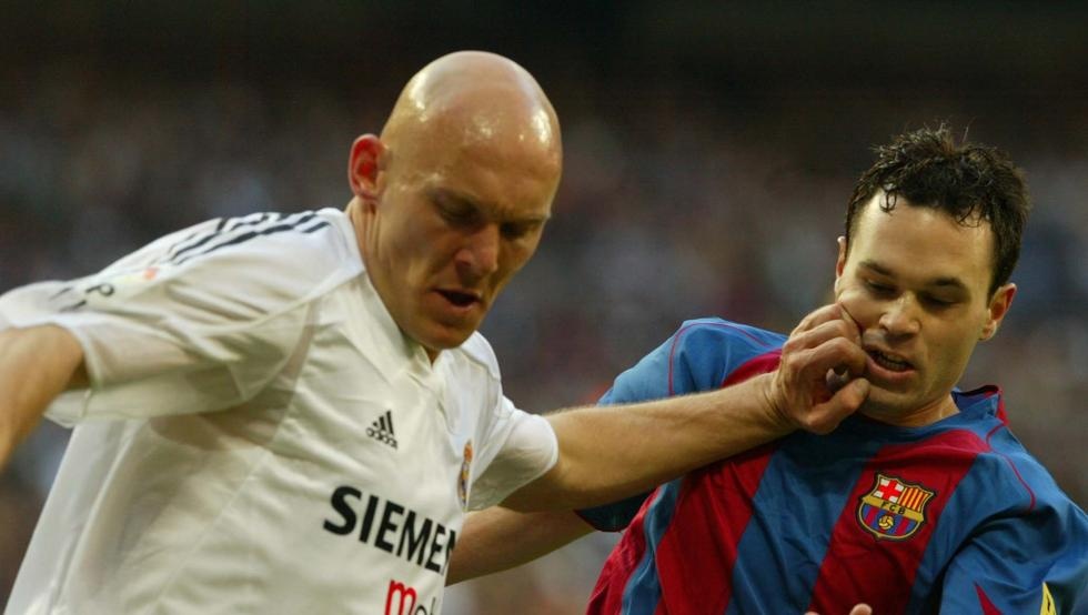 Thomas Gravesen: Tu thua bai bac trieu USD den be rang Ronaldo hinh anh