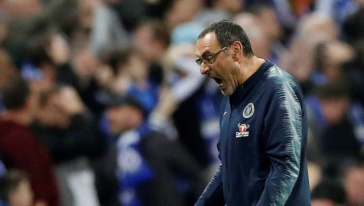 Kepa lam loan: Tri thu mon hay duoi HLV Sarri? hinh anh
