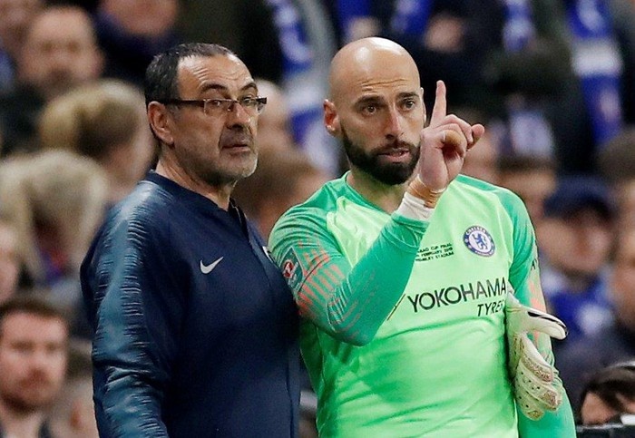 Phat Kepa, HLV Sarri khang dinh ai moi la chu tai Chelsea hinh anh