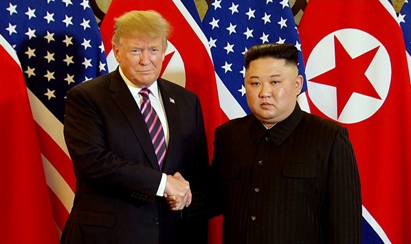 'Trump va Kim con gap duoc, sao World Cup khong the tang len 48 doi?' hinh anh