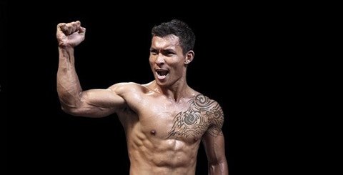 Vo si MMA Viet Nam ha chong vanh doi thu Han Quoc hinh anh