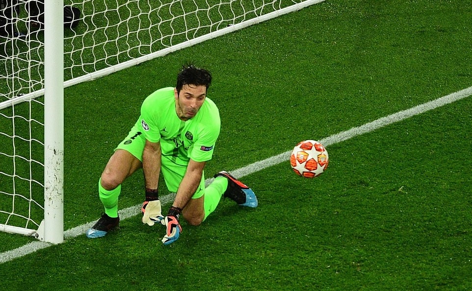 Buffon ảnh 3 Buffon anh 3