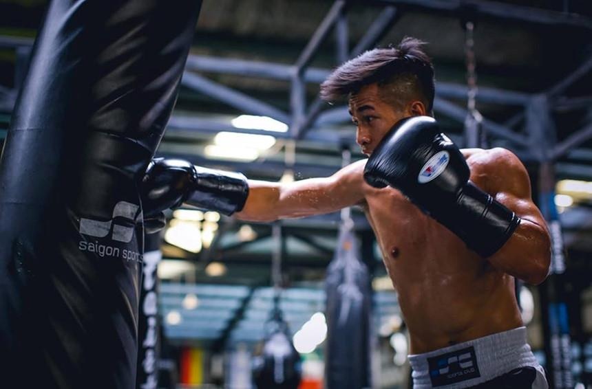 Ngoi sao boxing Tran Van Thao tu tin chien thang tren dat My hinh anh