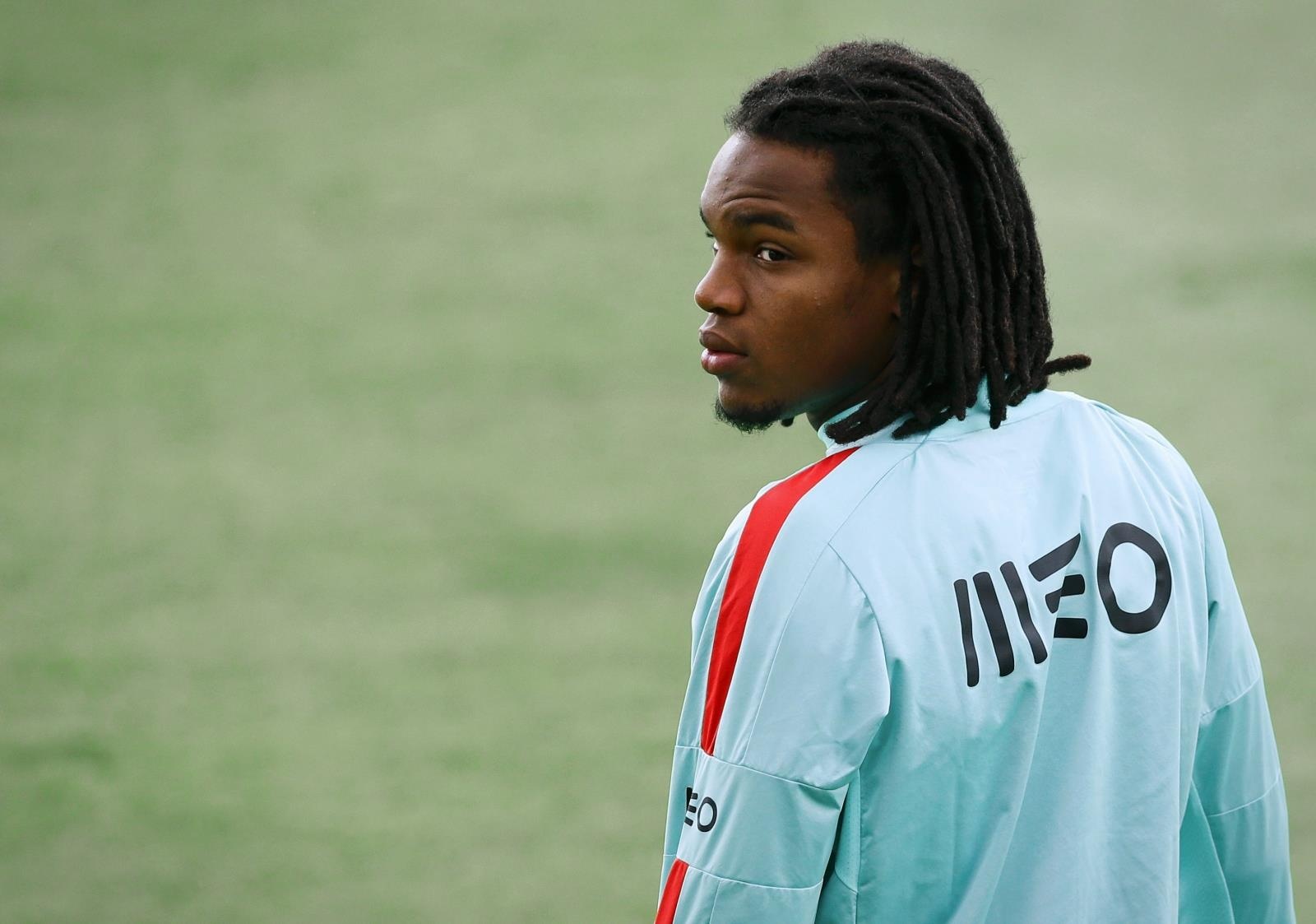 So phan ham hiu cua 'cau be vang' Renato Sanches hinh anh