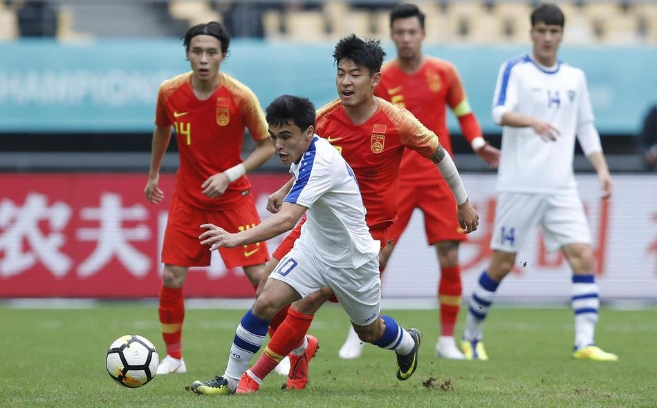 Trung Quoc,  Uzbekistan,  fan Trung Quoc anh 1