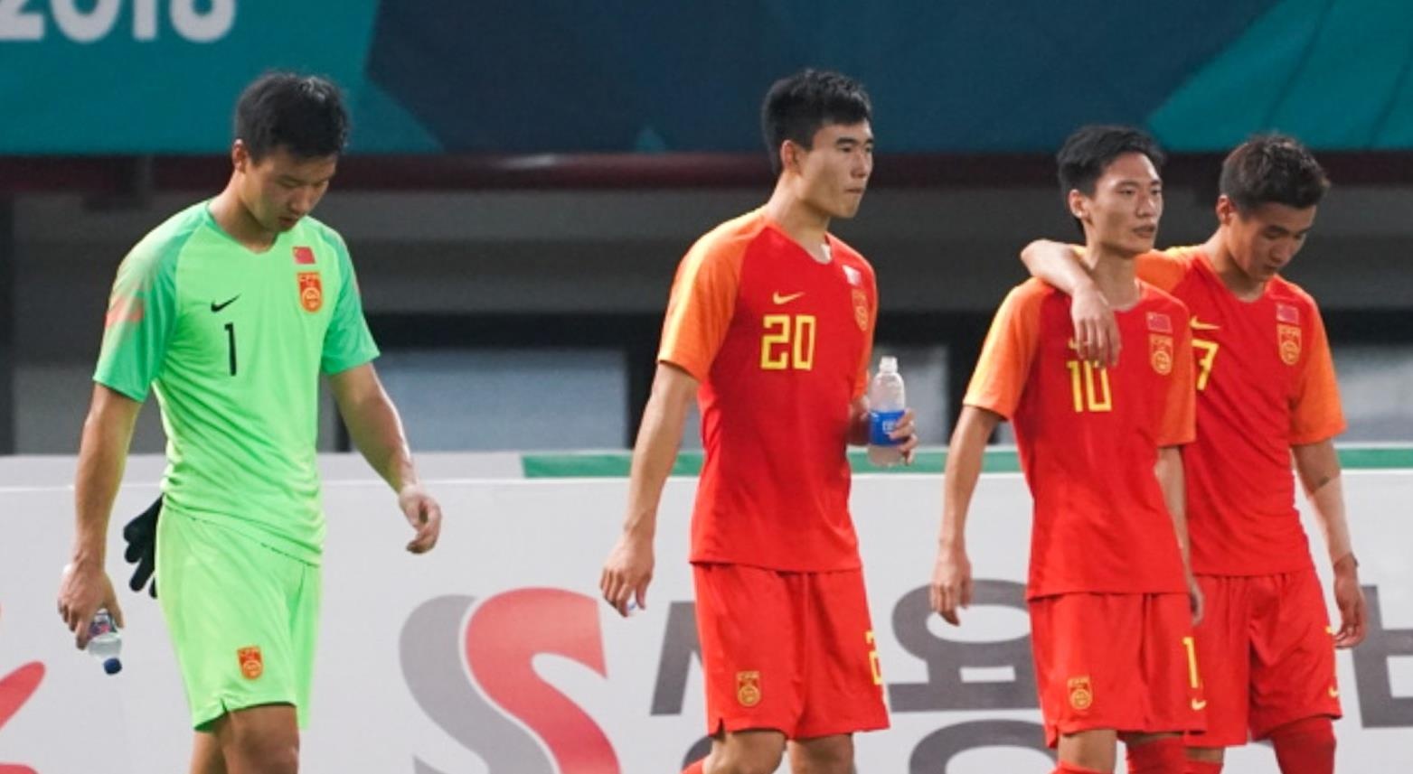 Tuyen Trung Quoc xep chot o cup Tu hung sau tran thua bac nhuoc hinh anh