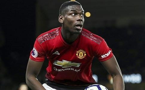 Pogba dang ao tuong khi doi muc luong tren troi o MU? hinh anh