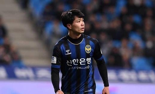 'Loi choi cua Incheon United dang kim ham Cong Phuong' hinh anh