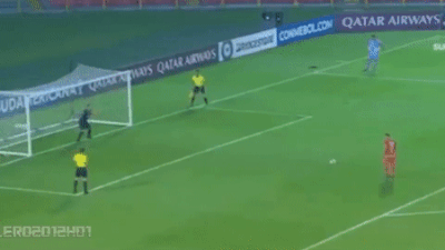 Cau thu bi duoi khoi CLB vi da panenka do te hinh anh