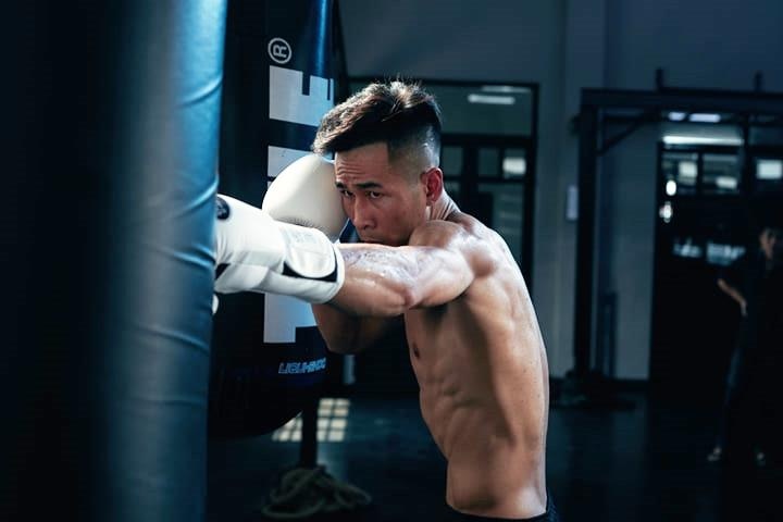 Nha vo dich quyen Anh Tran Van Thao dai chien doi thu Trung Quoc hinh anh