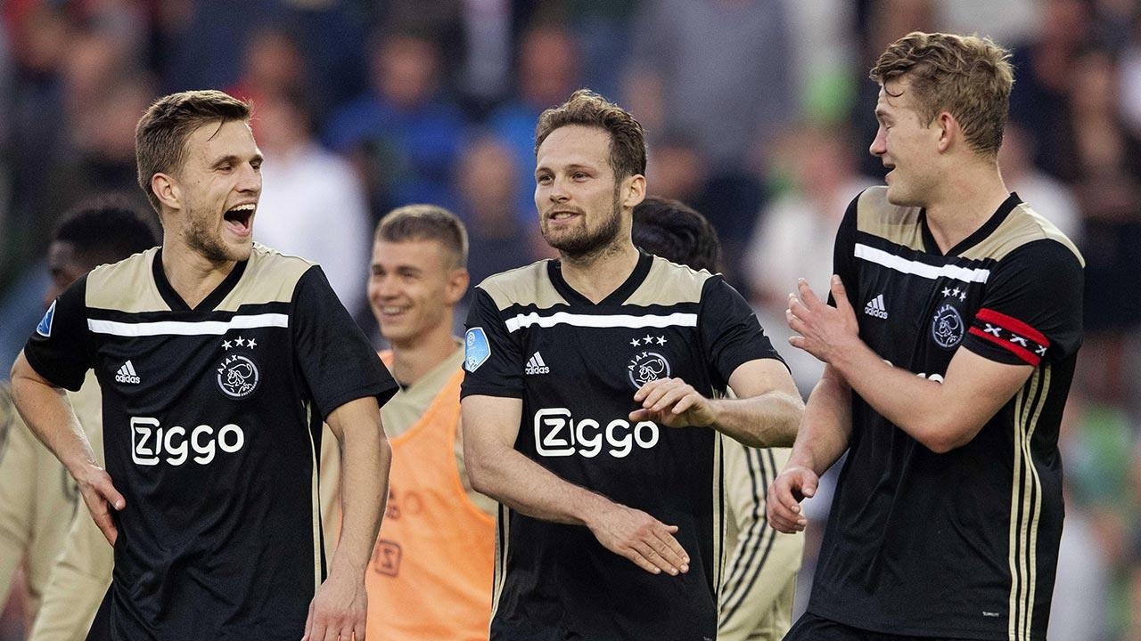 Ajax ảnh 3 Ajax anh 3