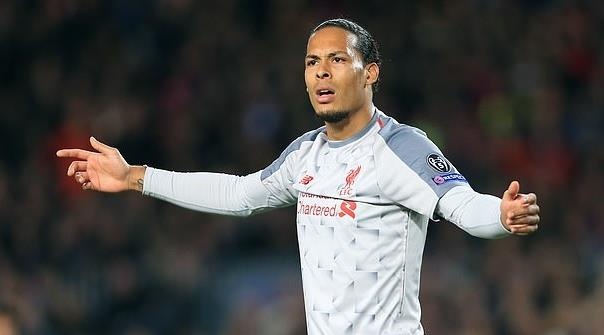 'Sai lam khung khiep cua Van Dijk lam hai Liverpool' hinh anh