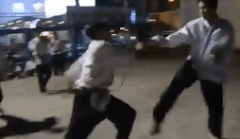 Man giao dau khong giap cua vo sinh karate tai TP.HCM hinh anh