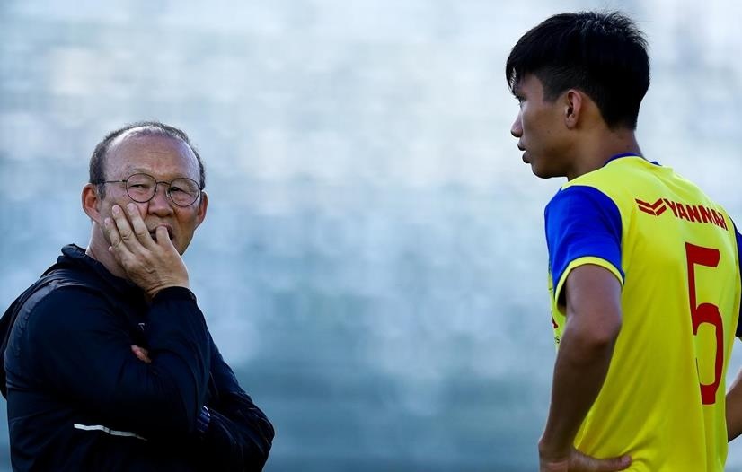 Nha bao Thai chi ra diem yeu cua tuyen Viet Nam truoc tran gap Curacao hinh anh