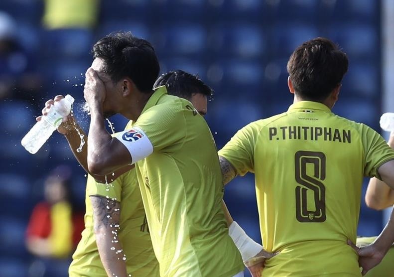 Truyen thong Thai Lan so bong da nuoc nha dang het thoi hinh anh