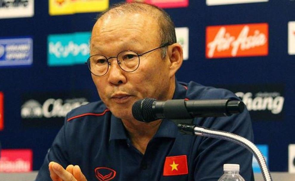 Phong vien Thai Lan mong doi nha tim duoc HLV nhu Park Hang-seo hinh anh