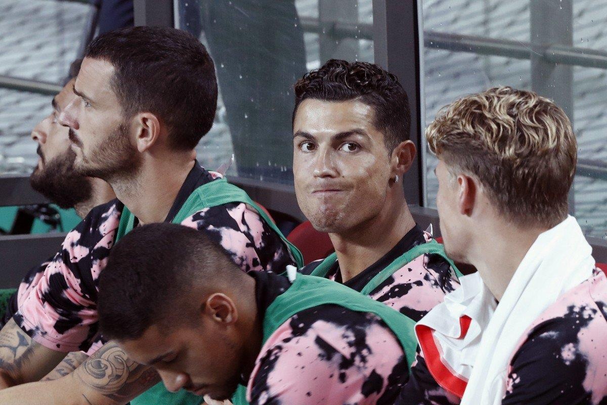 Fan Han Quoc goi Ronaldo la 'ke doi tra' hinh anh