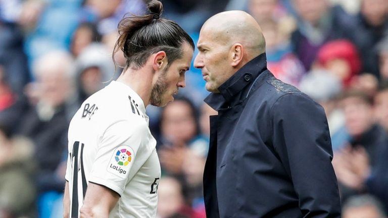Zidane cau kinh truoc nhung cau hoi don dap ve Bale hinh anh