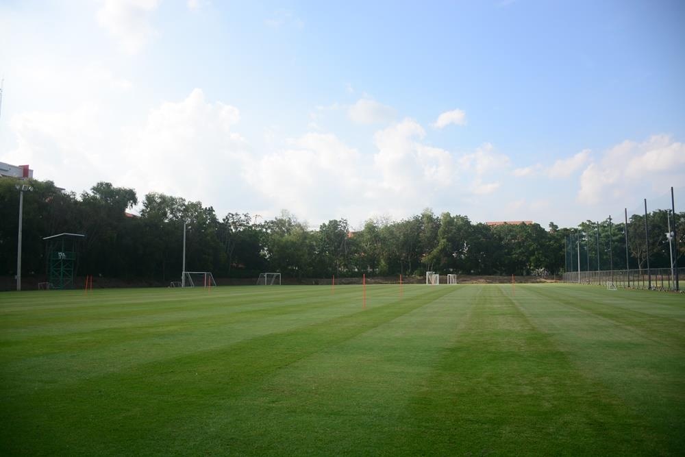 San Thammasat anh 12