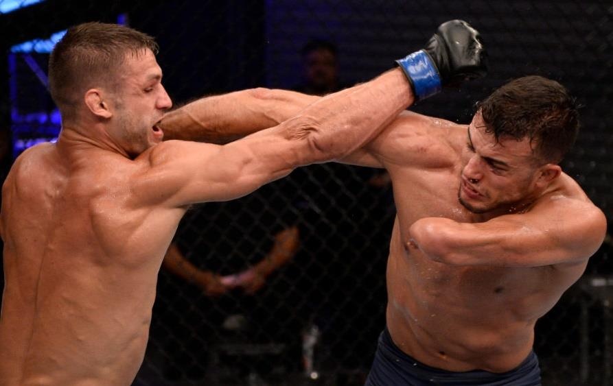 Vo si gay an tuong trong ngay ra mat su kien Bellator hinh anh