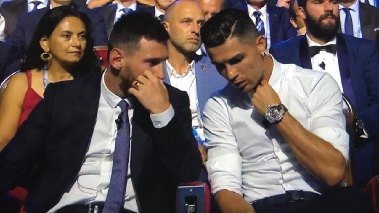 Ronaldo hung ho voi giai thuong cua Messi hinh anh