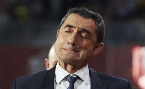Dan sao Barca mat niem tin voi HLV Valverde hinh anh