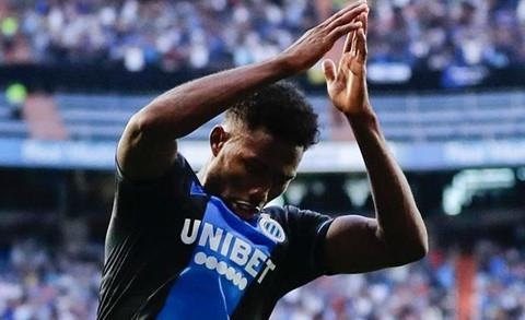 Tien dao Club Brugge giai thich kieu an mung giong Ronaldo hinh anh