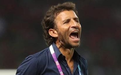 Cuu sao Real san sang giai cuu tuyen Indonesia hinh anh